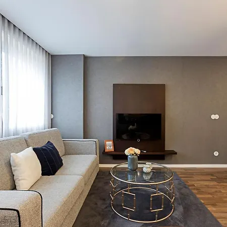 Super Flat W/ Ac By Lovelystay Apartment